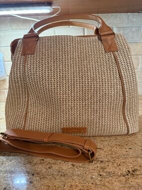 Ada Satchel